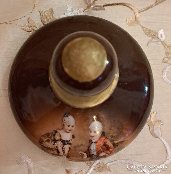 Ritka Altwien porcelán kiöntő, dekanter (M5778)