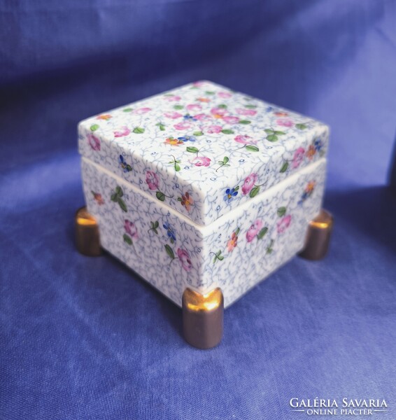 Ritka, Herendi fedeles dobozka. Új, eredeti dobozában. Hibátlan gyűjtői porcelán.