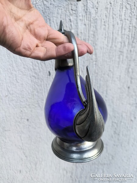 Gyönyörű kobalt kék üveges Kacsa kancsó,Kakas kancsó karaffa dekantàló jelzett fém.