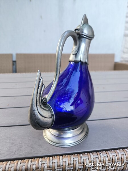 Gyönyörű kobalt kék üveges Kacsa kancsó,Kakas kancsó karaffa dekantàló jelzett fém.