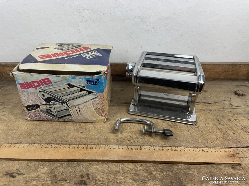 -AV708- Régi Ampia Tésztakészítő Gép Tésztagép Dobozában