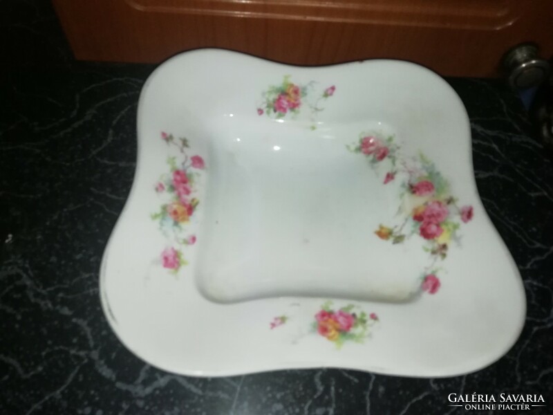 Antik, békebeli porcelán kínáló Hihetetlen aukciók és akciók folyamatosan !Vegye-Vigye