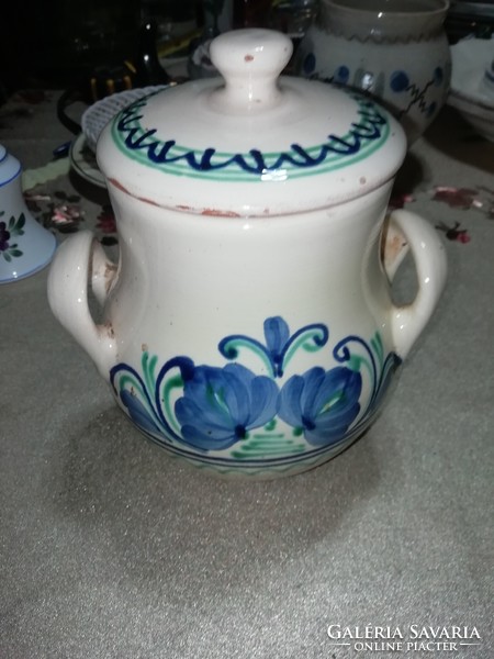 Kerámia  cukor vagy liszt tartó a képeken látható állapotban van.Akció Aukció több száz termék vegye