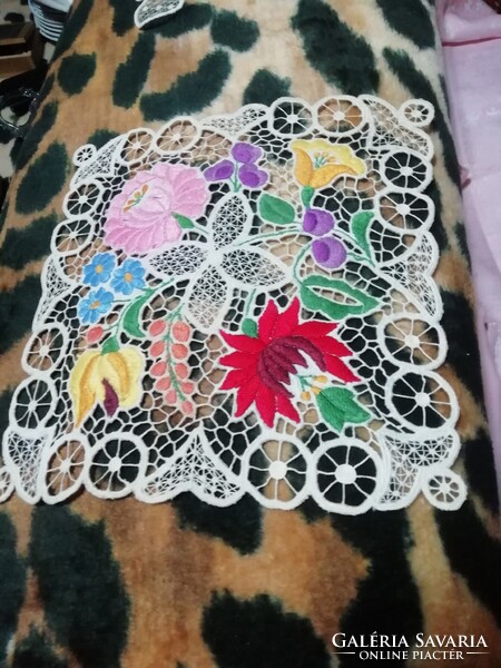 Régi  terítő 19. szépségek kerülnek ma fel az oldalra