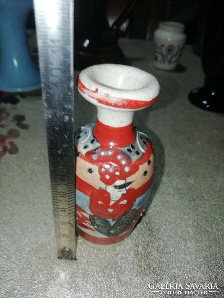 Antik kínai váza képeken látható állapotban van.Akció Aukció több száz termék vegye vigye