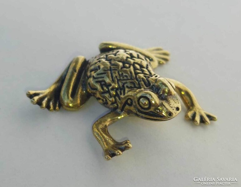 Öntött réz lapuló varangy figura