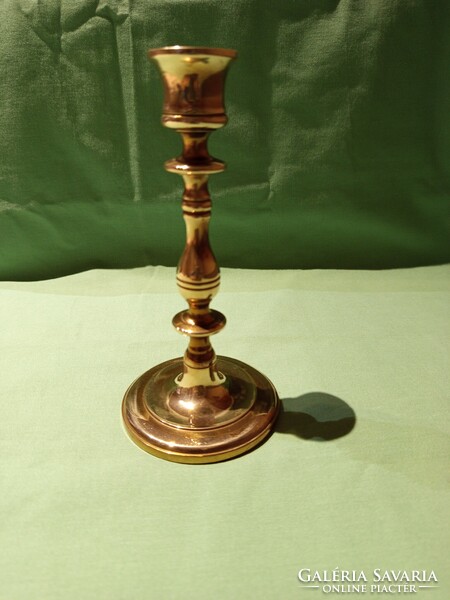 Skandináv sárgaréz gyertyatartó