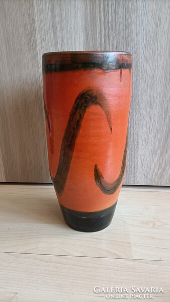 Kerámia váza jelzett