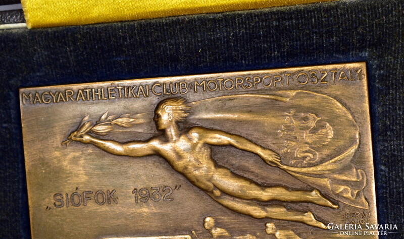 BeránLajos(1882-1943) MAGYAR ATLÉTIKAI CLUB MOTORSPORT OSZTÁLYA SIÓFOK 1932 EREDETI DOBOZÁBAN !