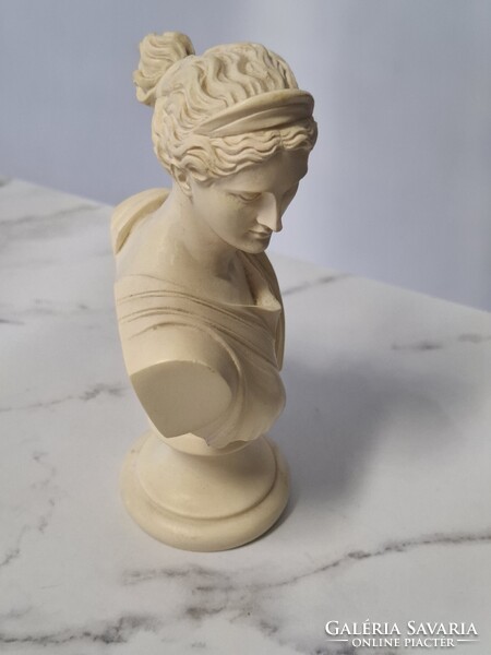 Görög női szobor