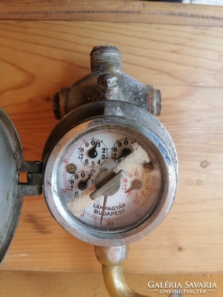 Antik, sárgaréz-öntvény " LÁMPAGYÁR"-i vízóra