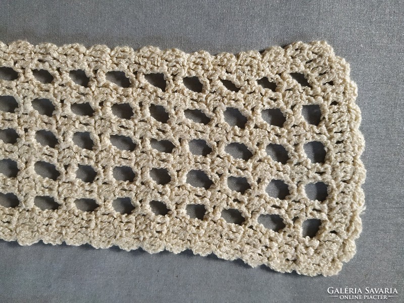 Antik horgolt futó, terítő vagy sál