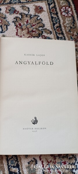 Fehér holló! Sorszámozott Kassák és Varsányi által dedikált kiadvány!