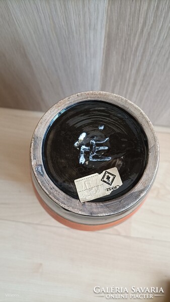 Kerámia váza jelzett