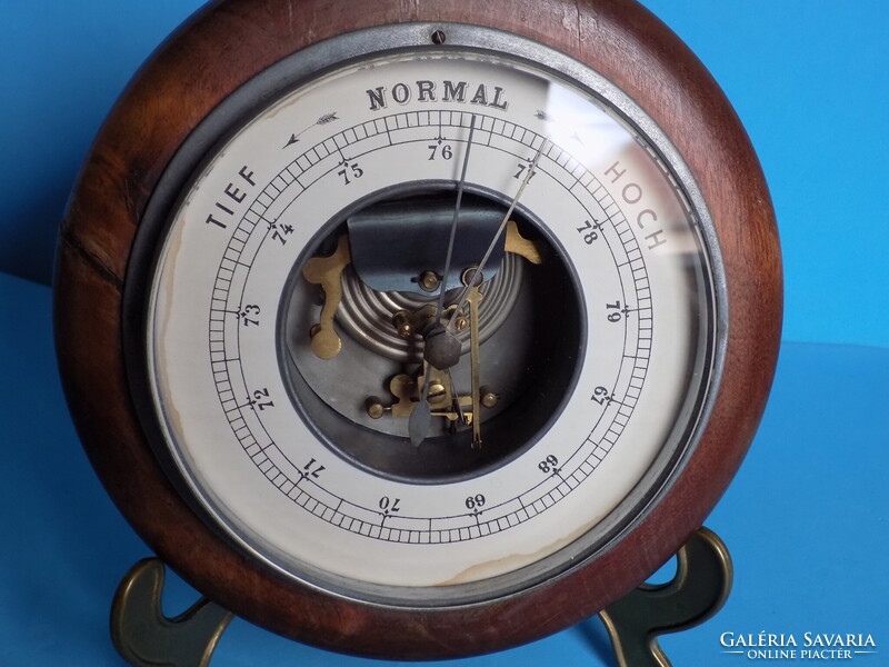 Régi fali barométer