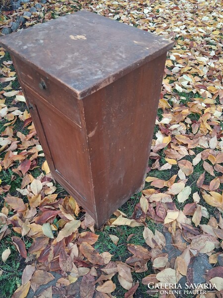 Régi szecesszciós szekrény, éjjeli szekrény