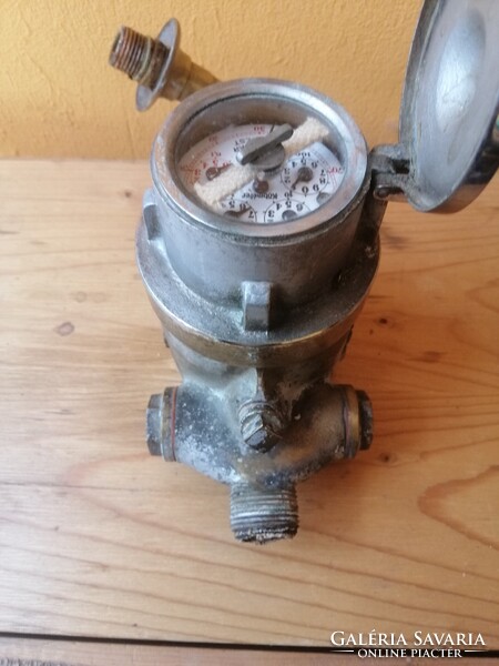 Antik, sárgaréz-öntvény " LÁMPAGYÁR"-i vízóra