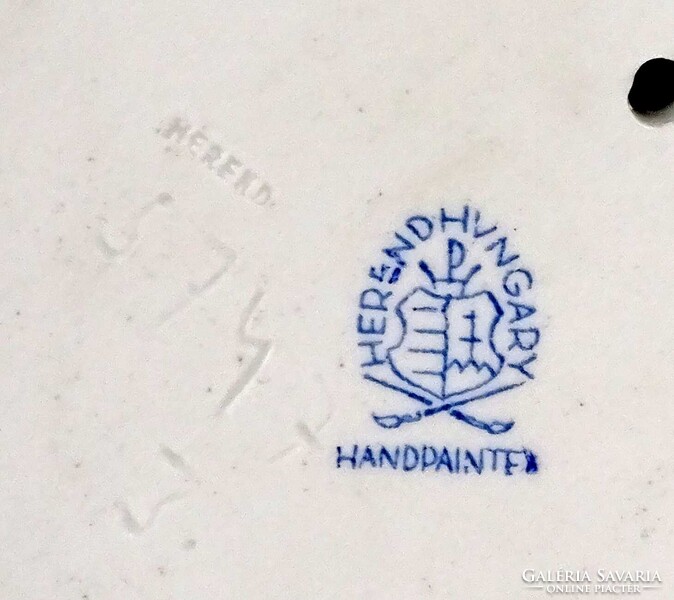 1X651 Halon ülő kisfiú Herendi porcelán figura