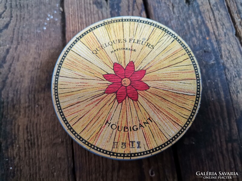 Houbigant púderes doboz