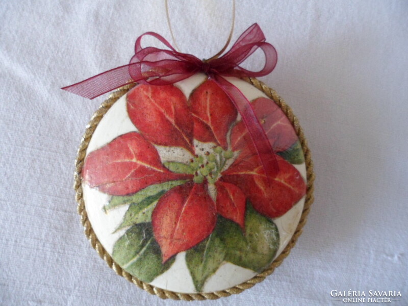 Karácsonyfadísz dekupázs technikával