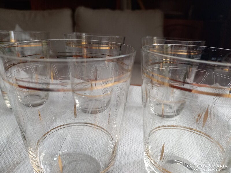 Régi, szépen metszett, aranyozott üvegpohár készlet (6 vizespohár)