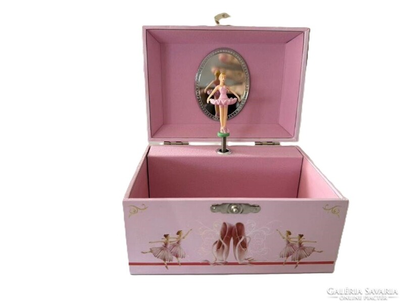 Balerinás zenélő ékszertartó (1889)