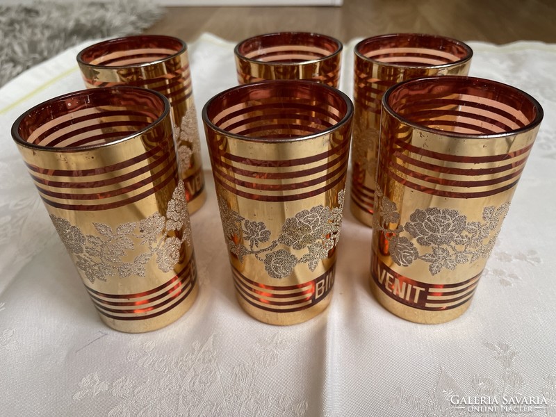 6 db nagyon szép dúsan aranyozott domború rózsákkal üveg pohár boros.