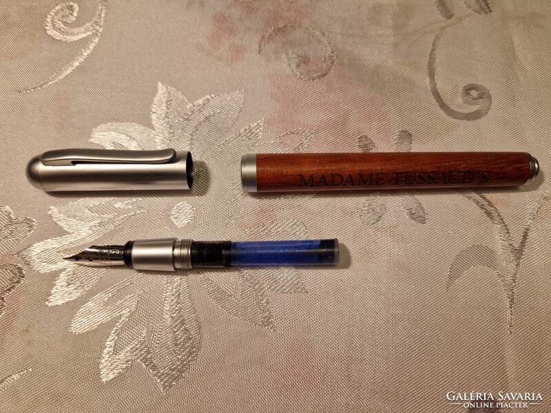 IRIDIUM POINT GERMANY töltőtoll, fa betét, emlék MADAME TUSSAUD'S