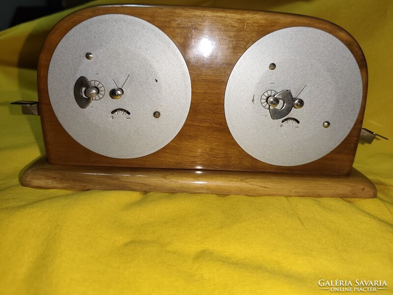 Régi MOM sakkóra eredeti csomagolásban, 60 as évekből