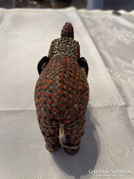 Csodás Kinai szerencse hozó amulett valódi korall és türkisz kövekkel.