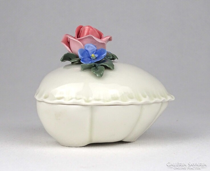 1X655 Régi szív alakú rózsás ENS porcelán bonbonier
