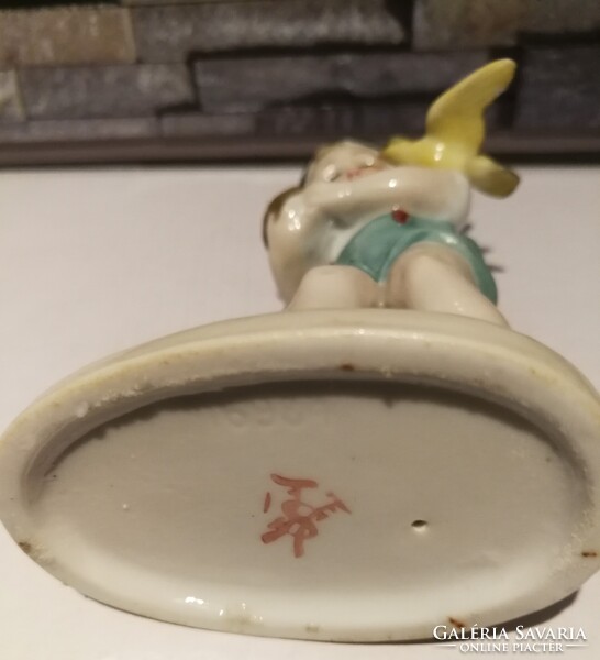 Porcelán fiú madarakkal Fasold & Stauch!