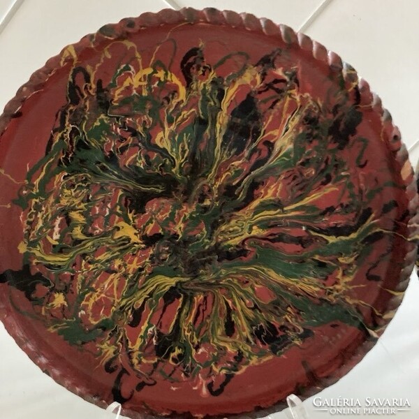 Csorgatott mázas kerámia falitányér - piros