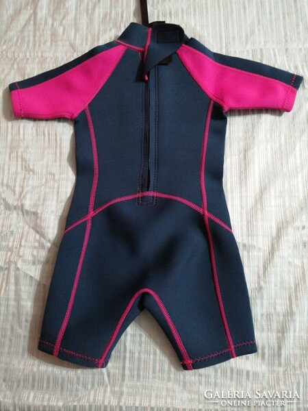 3-4 évesnek neoprén fürdőruha, úszóruha