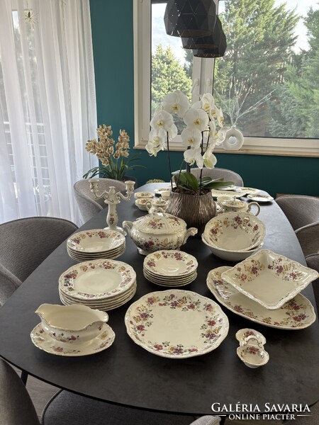 Vadonatúj Zsolnay „Pillangós” étkészlet – teás-, kompótos- és süteménykészlet, gyertyatartó