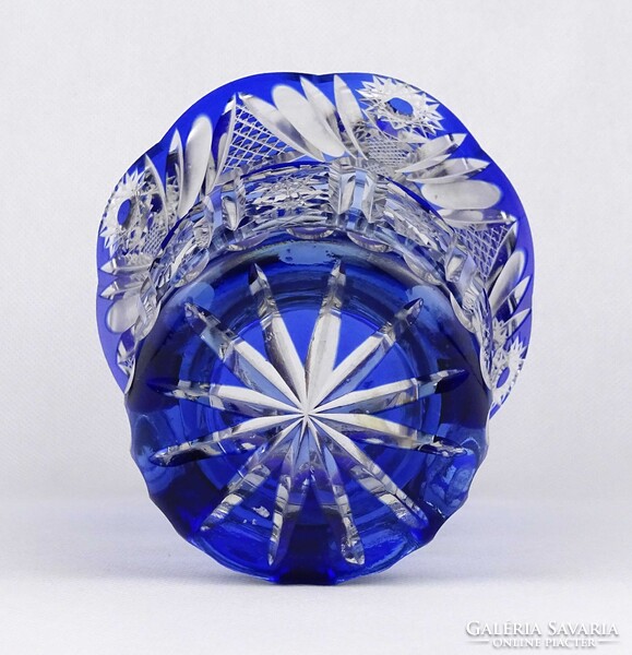 1X662 Régi talpas kék csiszolt kristály váza 16 cm