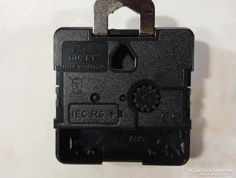 Zsolnay Pompadour III konyhai óra