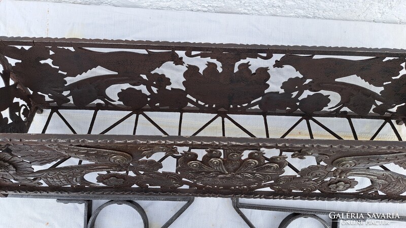 Kovácsoltvas virágtartó eladó ! Règi ! Kézi munka !