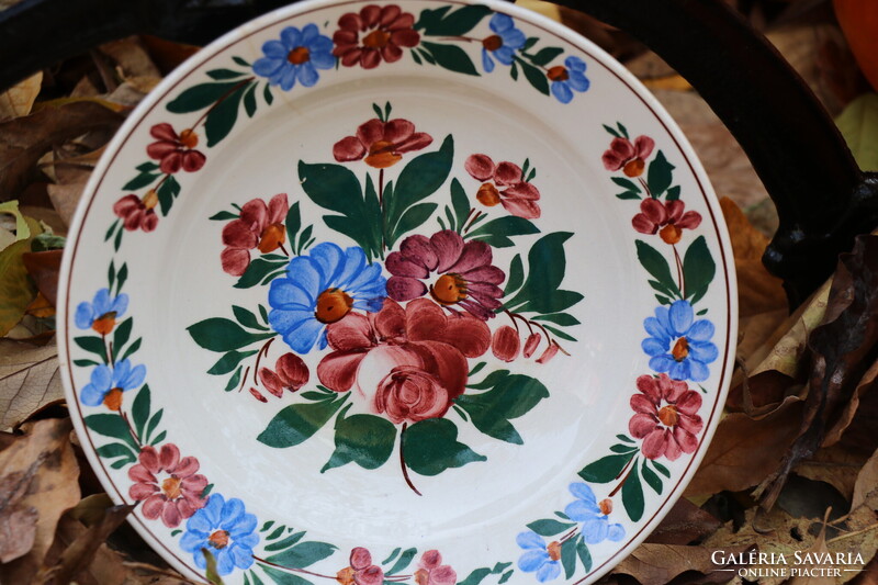 Kispesti kerámia falitányér