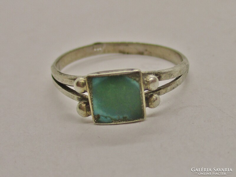 Ezüst gyűrű, zöld zománccal kézműves darab