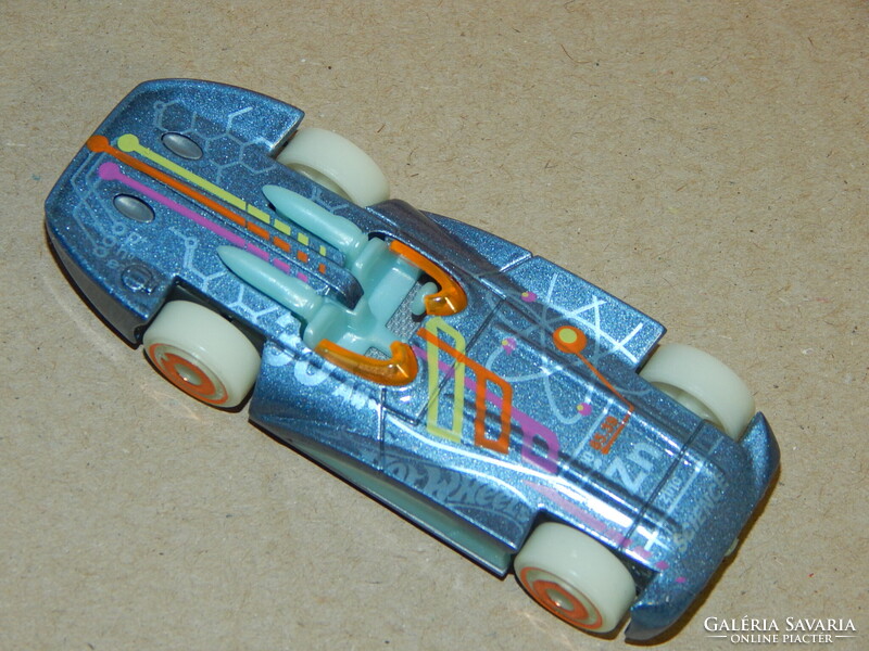 Hot Wheels -- Chevroletor -- hibátlan kisautó -- gyűjteményből !
