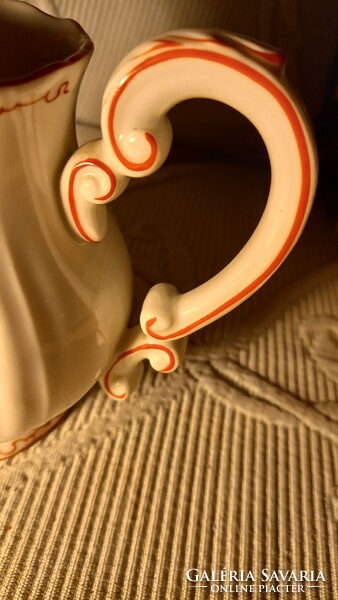Régi zsolnay virágos tejkiöntő