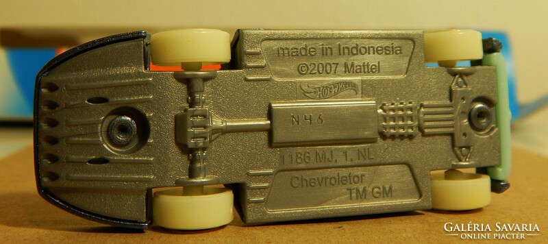Hot Wheels -- Chevroletor -- hibátlan kisautó -- gyűjteményből !