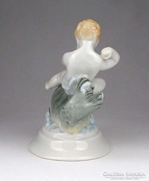 1X651 Halon ülő kisfiú Herendi porcelán figura