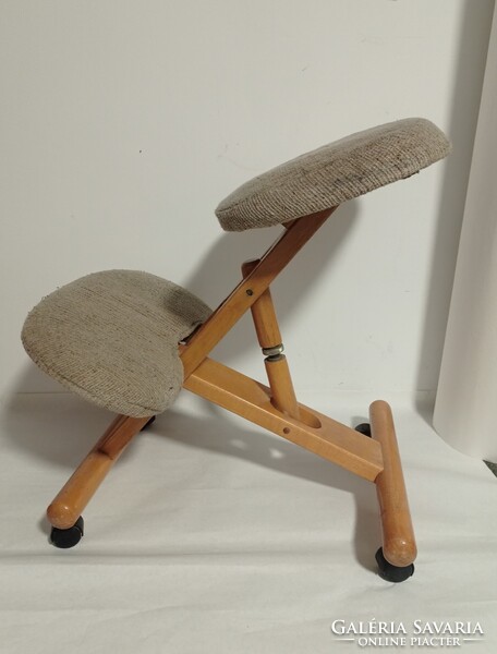 Térdelő szék, térdeplő, kárpitos, egészséges tartás biztosító ülőke