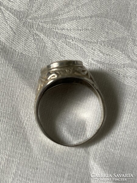 Gyönyörűséges cameás ezüst gyűrű szép igényesen kidolgozott.