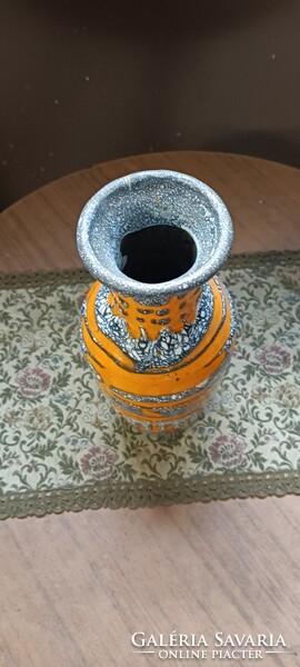 Iparművészeti kerámia váza