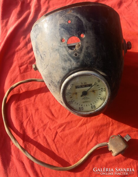 Veterán Pannónia motor lámpa