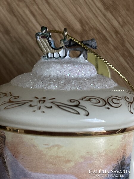 Gyönyörű vaj színű,  üveg karácsonyfa dísz, nem volt használva.