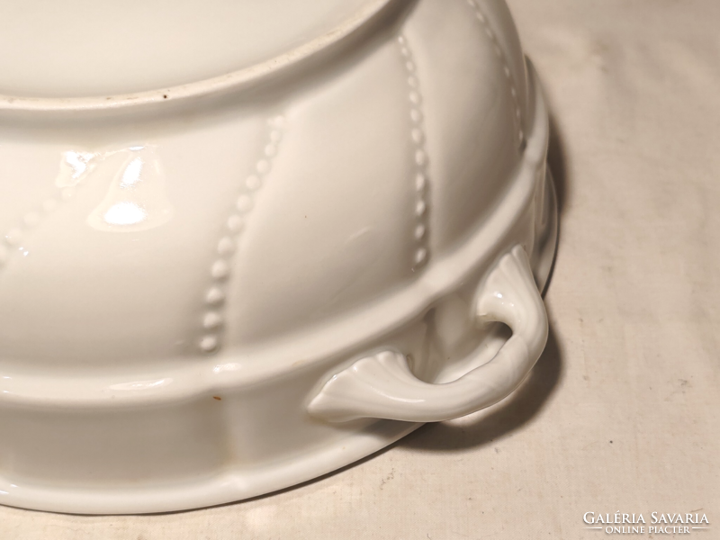 Füles porcelán tál